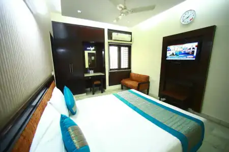Sundeep Inn - 57
