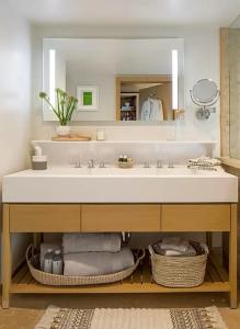 Malibu Beach Inn - 30