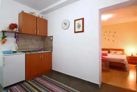 Lighthouse Apartments - 36