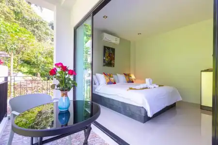 Rossarin Sea View Patong - 19