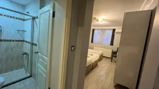 Tulip House - 32