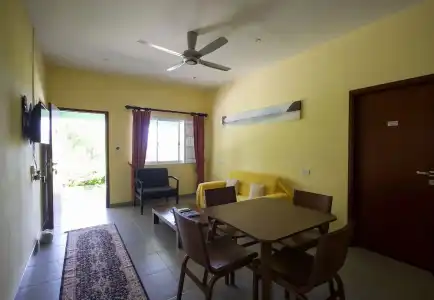 Surfers Beach Self Catering Chalets - 19