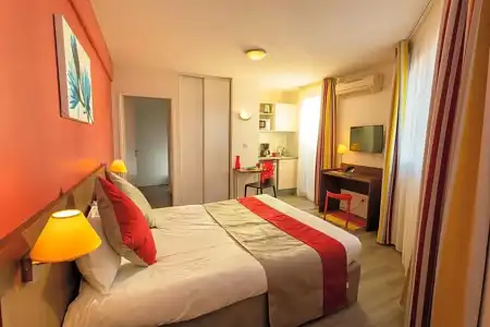ApartMer & Golf City Perpignan Centre - 87