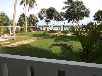 Nirvana Beach Boutique - 42