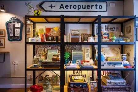 Factory Hostels Barcelona - 10
