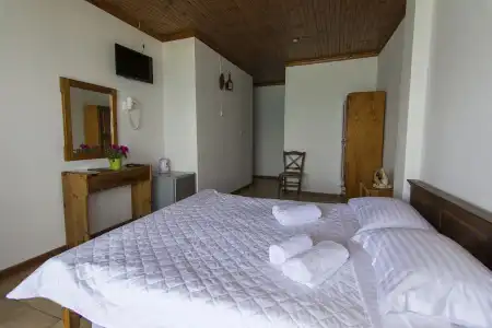 Poseidon Apartments - 4
