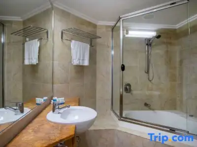 Rolling Surf Resort - 268