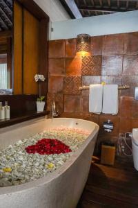 Black Penny Villas Ubud - 51