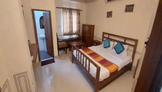Raghuraj Palace - 73