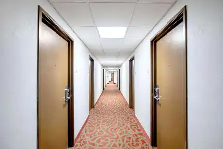 Quality Inn - 11