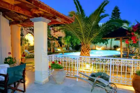 Aquarius Apartments - 10