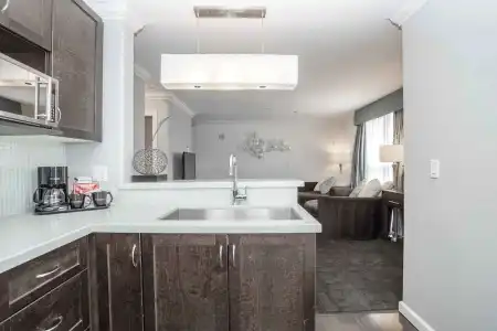 Sandman & Suites Kelowna - 86
