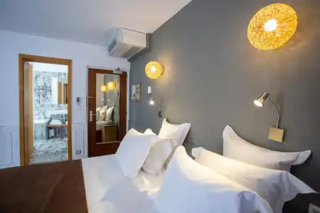 Hôtel Le Rapp - 2