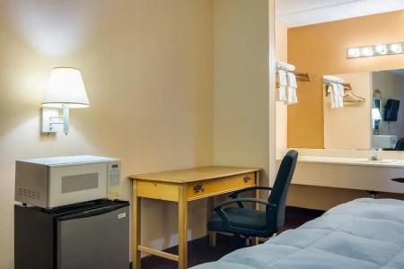 Motel 6 Macon, GA - 48