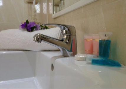 Novena Palms Motel - 9