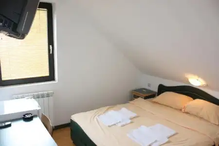 Guesthouse Kraljica - 8