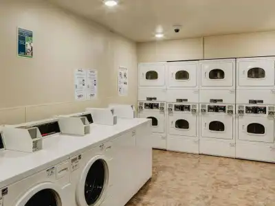 WoodSpring Suites Bakersfield East - 13