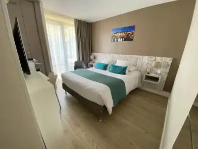 Best Western Plus La Rade - 70