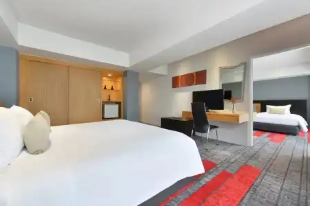 BelAire Bangkok - 7
