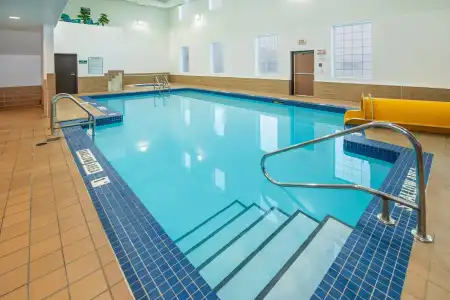 Quality Inn And Suites Lethbridge - 14