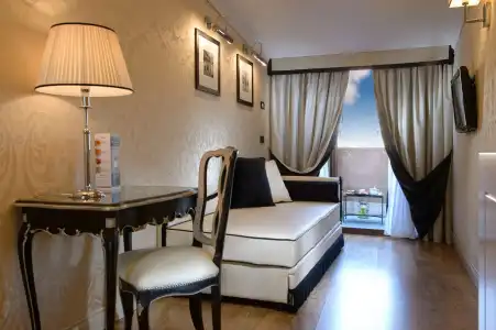 Olimpia Venice, BW signature collection - 65