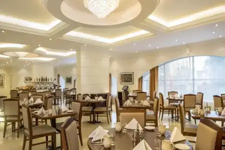 Hilton Garden Inn Hanoi - 20