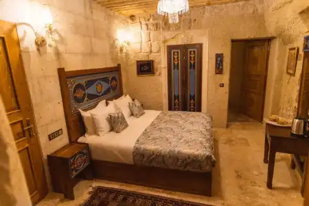 Solo Cave Suites - 194