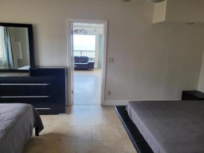 Driftwood Beach Motel - 203