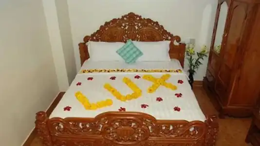 Lux Guesthouse - 19