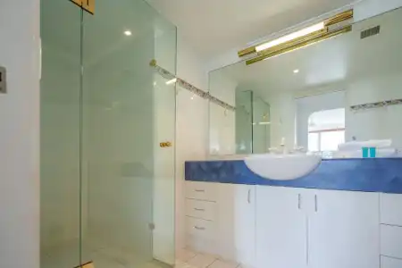 Cashelmara Beachfront Apartments - 75
