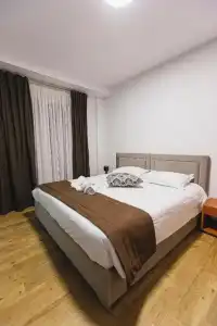 Olivar Tirana - 129