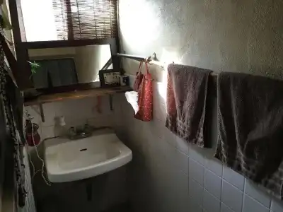 Okinawa Motobu Guest House - 8