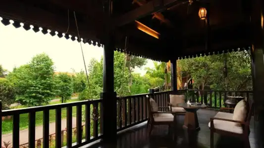Mane Boutique & Spa - 155