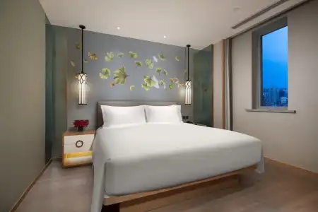 Crowne Plaza Shanghai Nanjing Road by IHG - 6