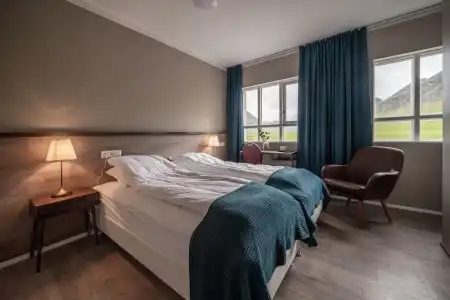 Holt Inn - 94