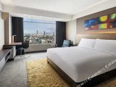 DoubleTree by Hilton Bangkok Ploenchit - 44