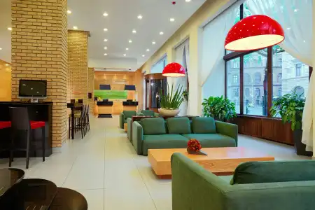 Courtyard by Marriott Budapest City Center - 1