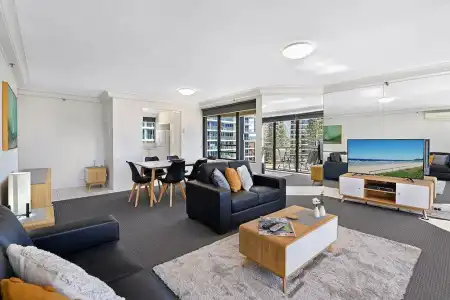 Surfers Century Oceanside Apartments - 149