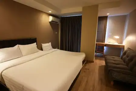 Baan Tanwa - MRT Ratchadapisek - 92
