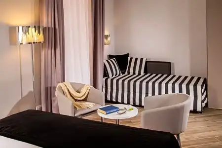 Domus Spagna Frattina Prestige Suite - 33