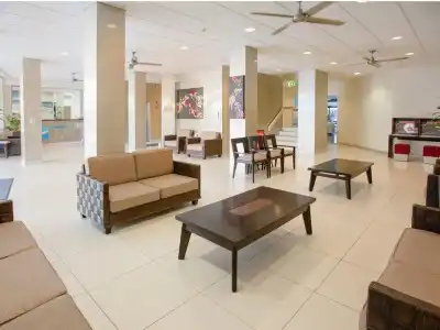 Chateau Beachside Resort - 9