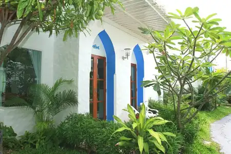 Baan Montra Beach Resort - 30