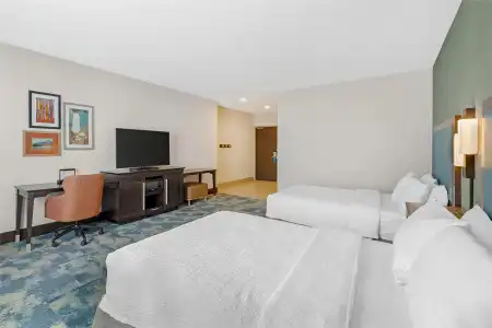 Hampton Inn & Suites Bend - 43