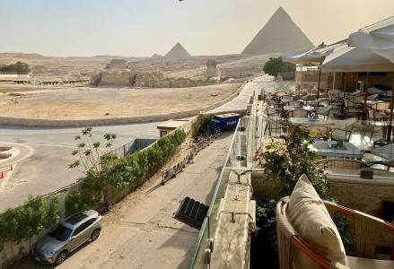 3 Pyramids View Inn - 93
