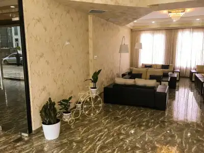 L Plaza - 4