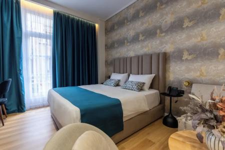 Golden City, Tirana - 130