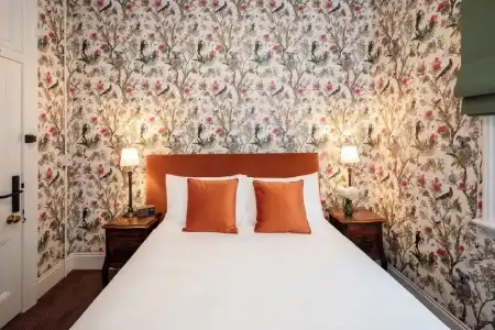The Russell Boutique - 22