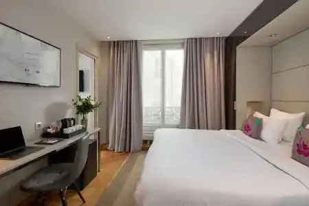 Hôtel Tourisme Avenue - 107