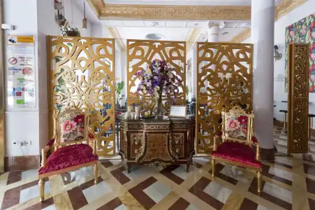 Adriano Boutique Sevilla - 1