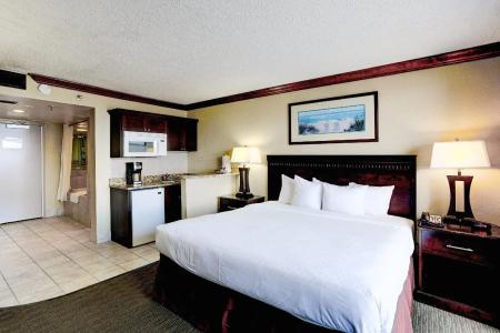 Beach Quarters Resort - 3